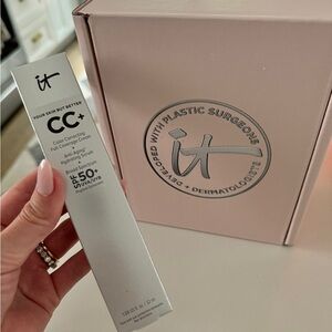 IT COSMETICS CC+ Cream Full Coverage Color Correcting Foundation Fair Light